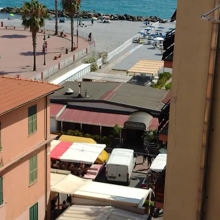 Casa Fronte Mare Lejlighed Ventimiglia
